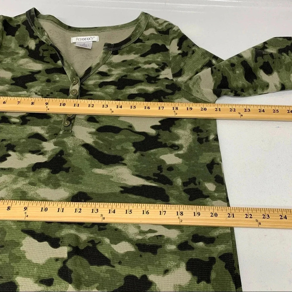 Woman Camo Henley Shirt Medium Waffle Knit‎ Long Sleeve Green V Neck Stretch - Picture 7 of 9
